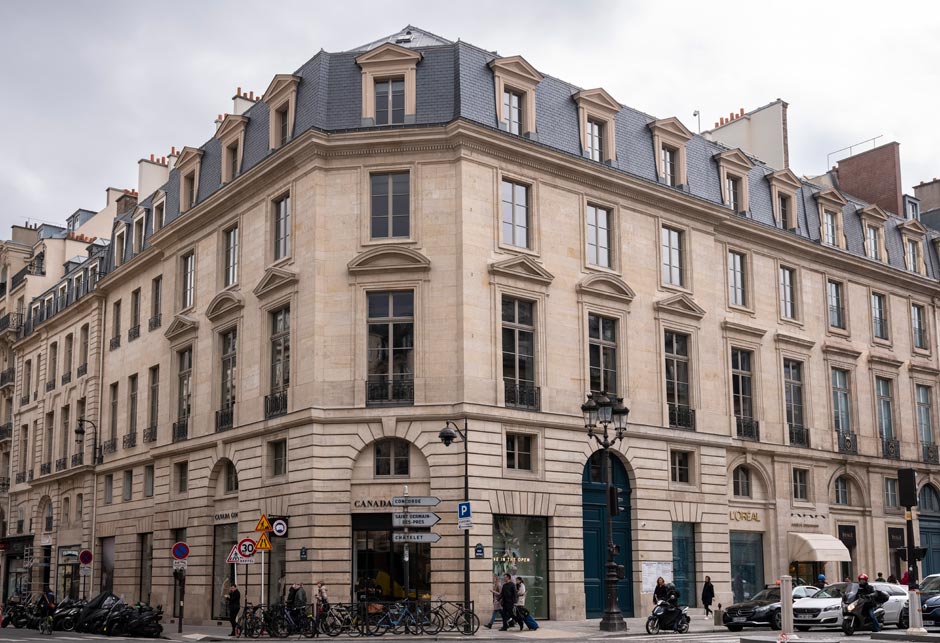 Vue du bâtiment depuis le 14 rue Royale, Paris