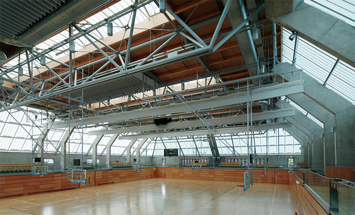 Sports Centre Bertrange med Grillodur-dagslyssystem