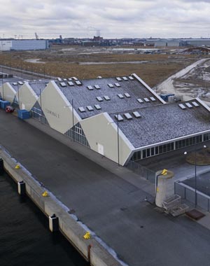Nordhavn-terminaler med overlys i polykarbonat