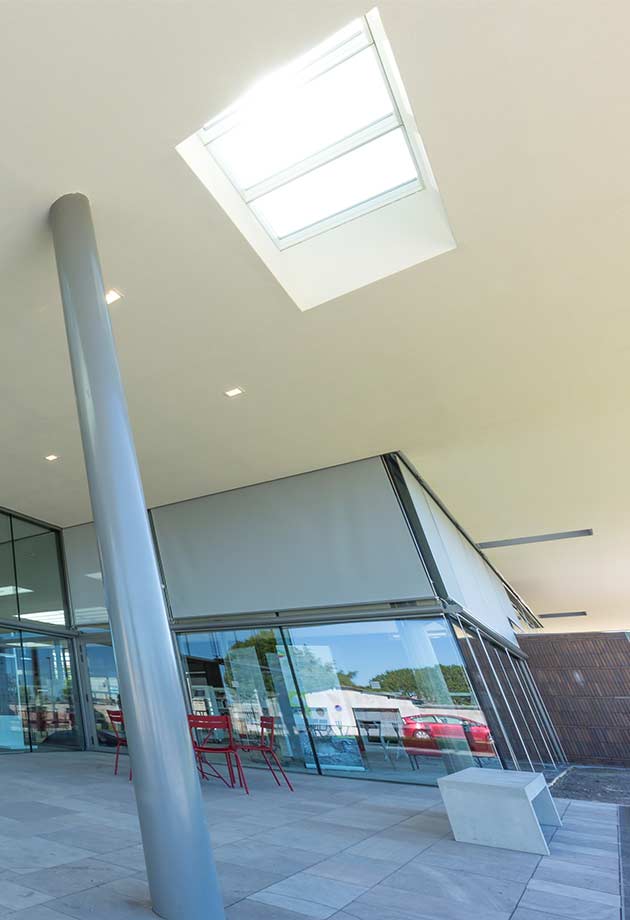 Combination of two VELUX Ridgelight and Longlight skylight solutions at the Lezoux Media Library, France 