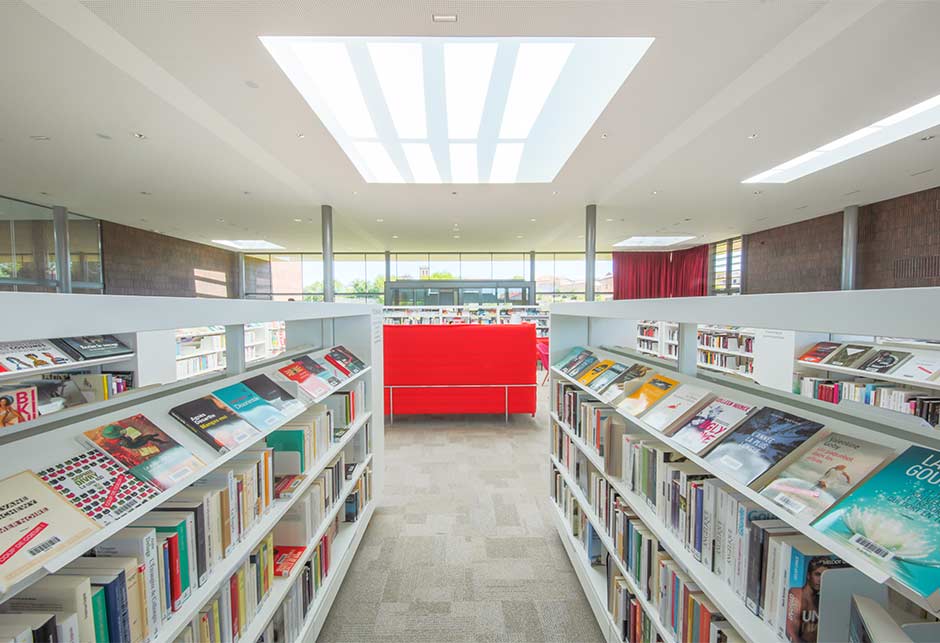 Bringing natural light to the interior using Longlight and Ridgelight skylight solutions, Lezoux Media Library, France 
