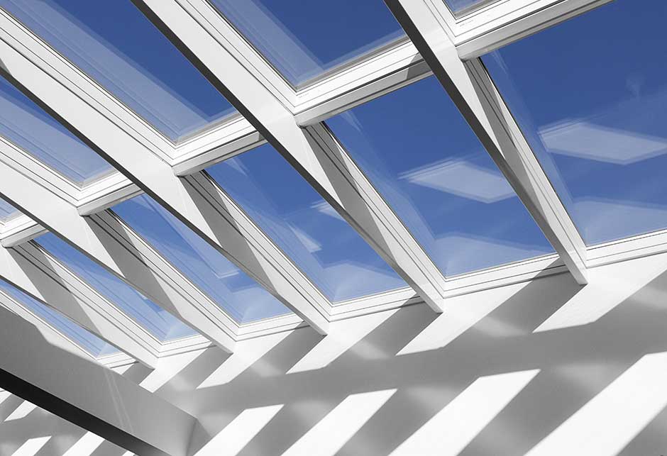 Solution de verrière de toit avec Verrière double 5˚ avec poutres