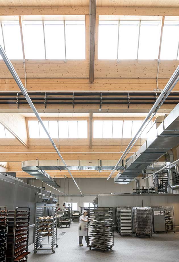 Solution de verrière de toit avec modules Verrière en shed 40-90˚, Schöllkopf Backwaren, Waiblingen, Allemagne